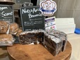 カノムパン「3種のナッツとアプリコットのブラウニー」