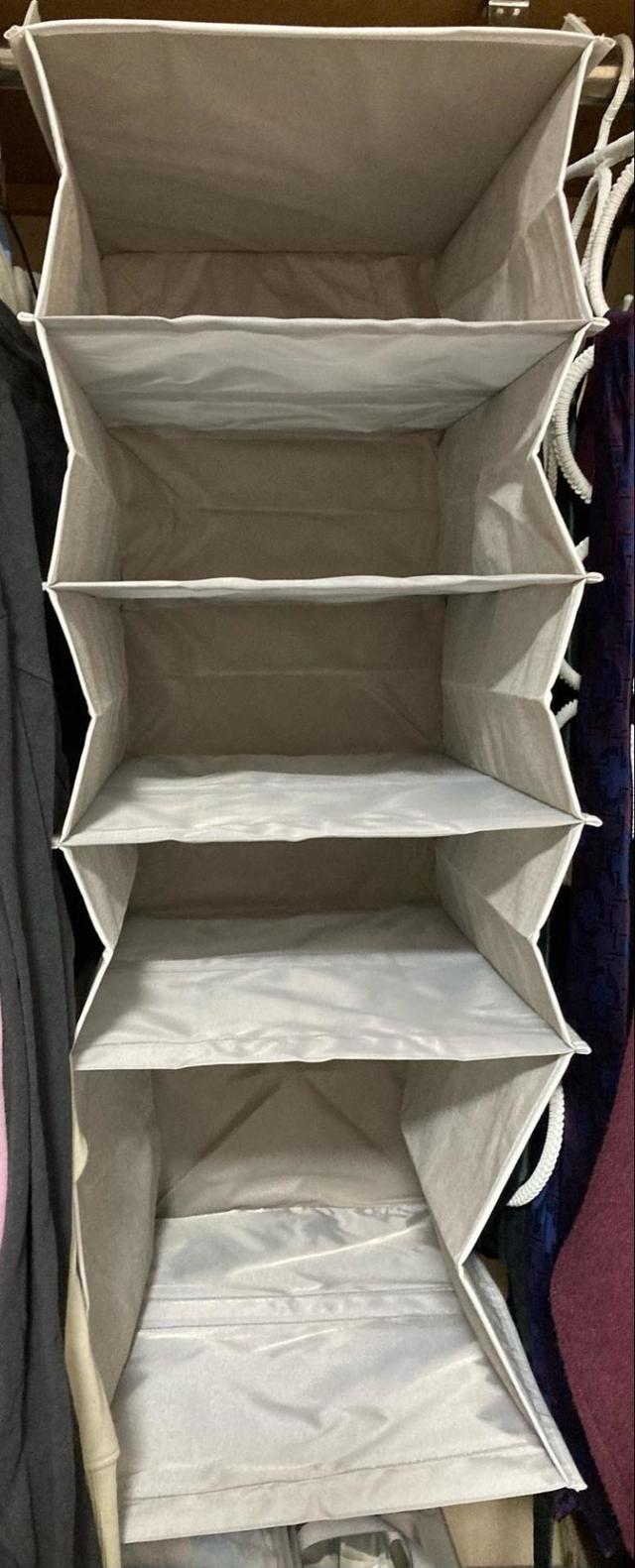 【ニトリ「吊り収納 プレッソ（5段）」】クローゼットのポールに引っかけるだけ