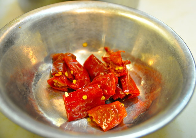 京華樓「激辛コース」／唐辛子いろいろ