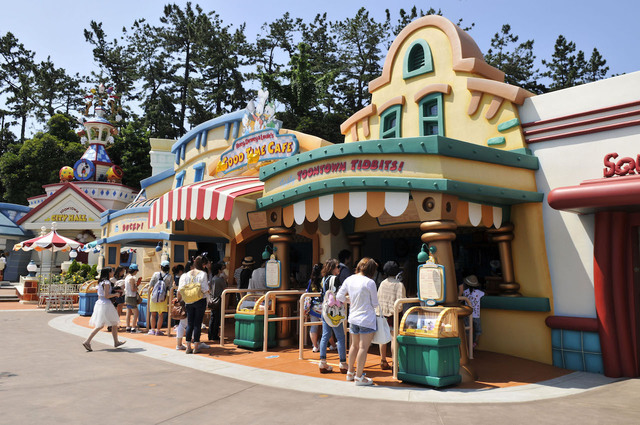 ヒューイ・デューイ・ルーイのグッドタイム・カフェ外観