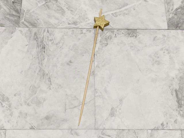 【ナチュラルキッチン】ピックスター　ゴールド12個入／税込110円