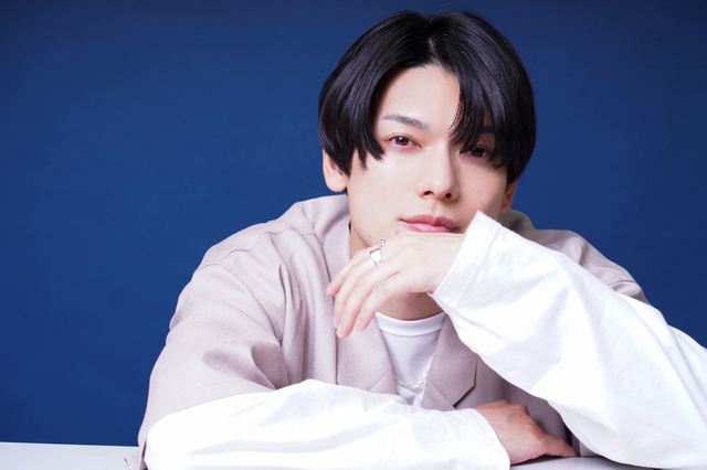 崎山つばさ　撮影：源賀津己