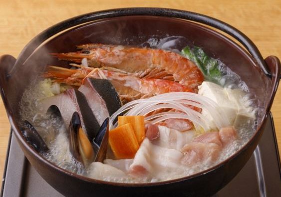 大山鶏と豚バラ・海鮮の塩ちゃんこ鍋