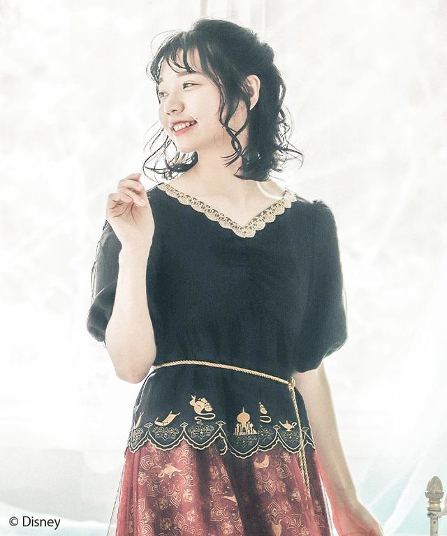 ディズニー　アラジン／ブラウス　￥6,490（税込）