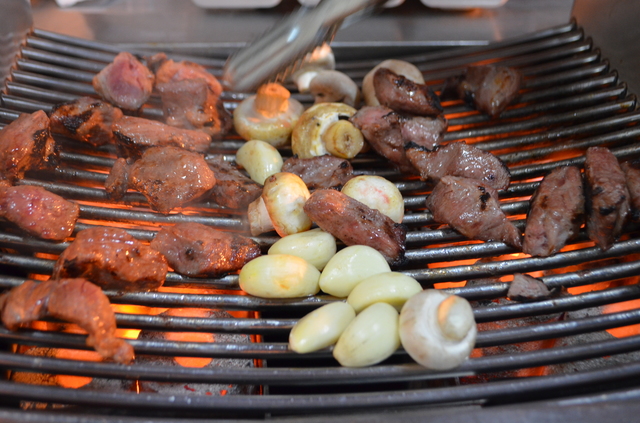 『味カルメギサル専門』の豚ハラミ（カルメギサル）。まさに飲むための焼肉