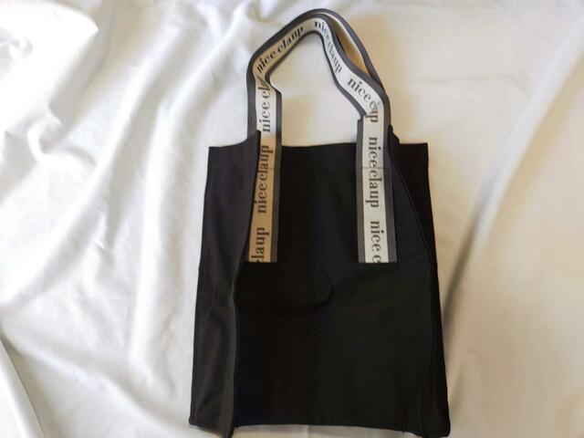 裏面も、表と同じデザイン