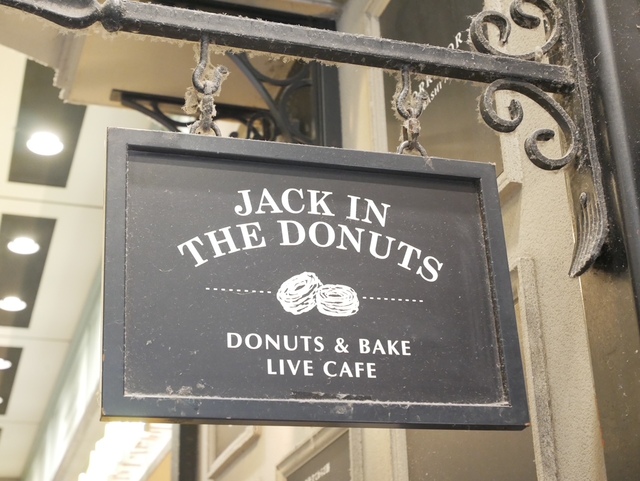 JACK IN THE DONUTS