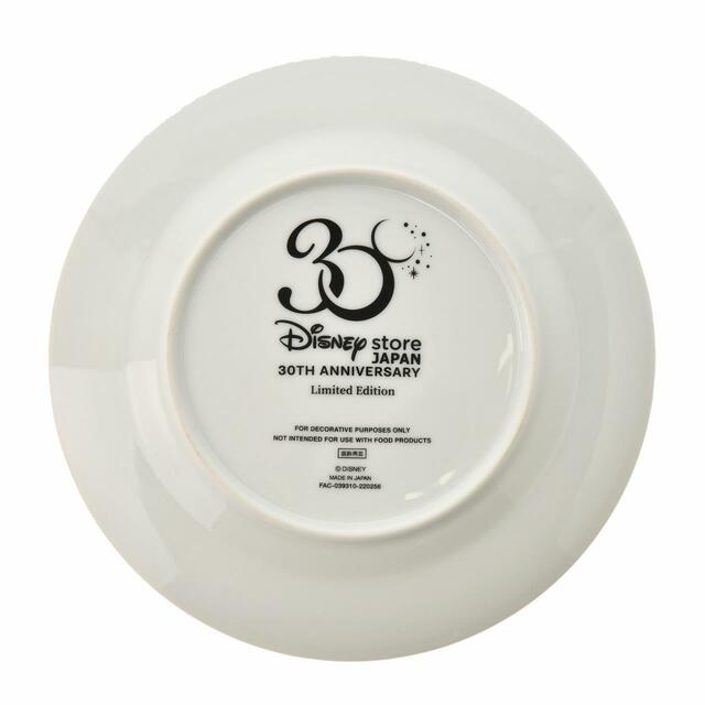 ミッキー＆フレンズ イヤープレート スタンド付き DISNEY CHRISTMAS 2022 3,300円