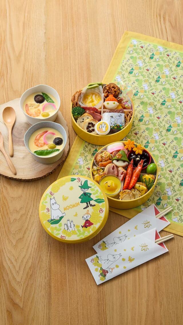 おせち・二段重「ムーミン」｜22,900円(税込)