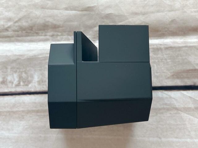 【3COINS 置くだけスピーカー】スマホスタンドどしても使えます