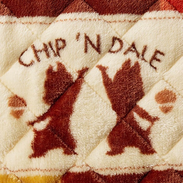 敷きパッド「チップ＆デール」