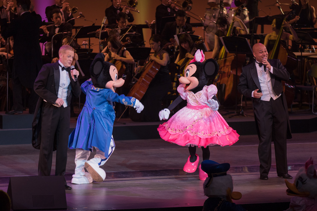 バレンタイン・ナイト 2016 「Supercalifragilisticexpialidocious」 ミッキーマウス ミニーマウス 撮影:YOSHI