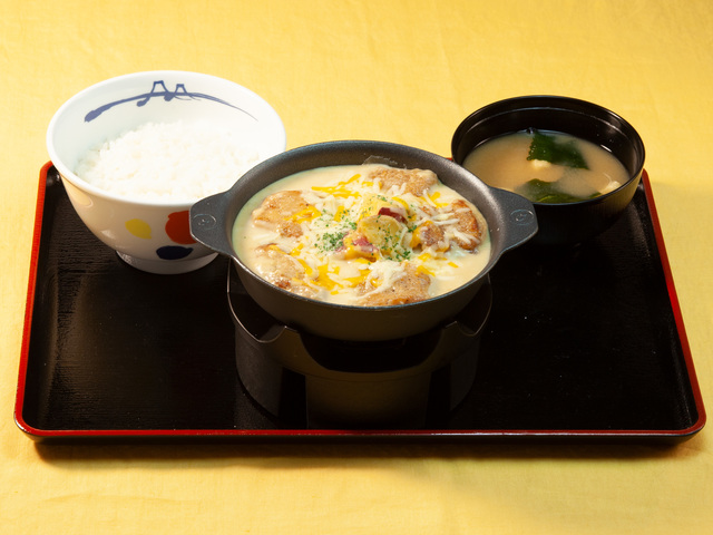 シュクメルリライスセット（ライス・みそ汁付き）