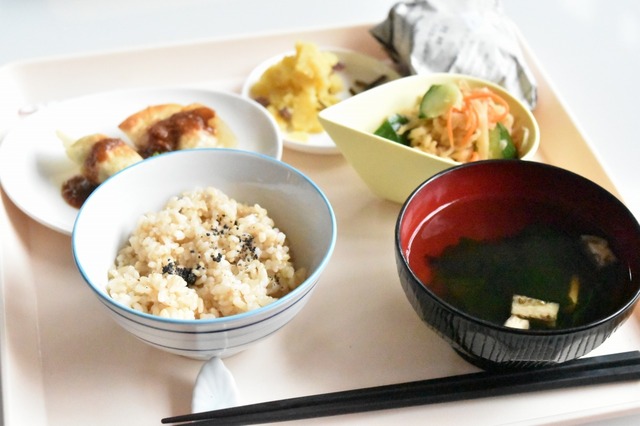 半断食の食事の量