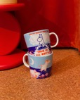 【ムーミン アラビア】「マグ 0.4L トークイットオールアウト」4,620円/『恋するムーミン』(1956年)のコミックをもとにしたデザイン