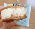 【ファミリーマート　バタービスケットサンドチーズ】さっぱりしたチーズ感が強いデザートです