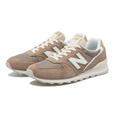 【ABC-MARTのスニーカー人気ランキング 1位】New Balance「WL996HR2」11,990円（税込）