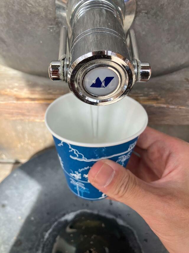 お水は無料でいただけます。ありがたや~。【東京ディズニーランドで見つけたメガグルメ】