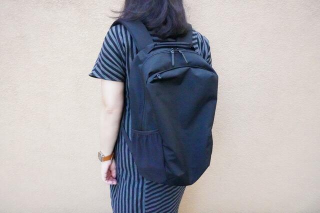 【ユニクロ】「ユーティリティバックパック」身長158cmの女性が使用したところ