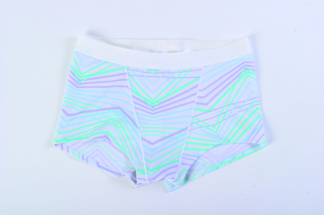 スポーツショーツ