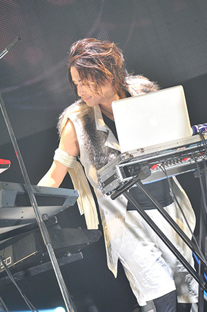 teru（Key）　　撮影：河井彩美＜AY-Beatrium＞ 