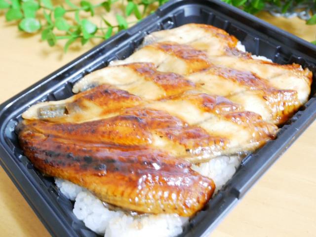 量もたっぷりで、コスパ良し！／うなぎちらし　税込626円