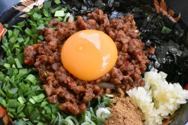 つやっつやの卵が食欲をそそる