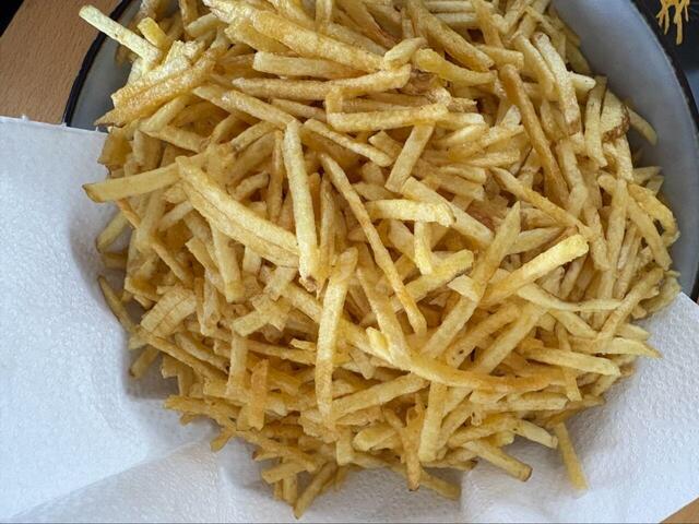 【コストコ パパス アルジェンテ ポテトスティック】このツヤと黄金色!シンプルなのに贅沢感あふれる仕上がり♪