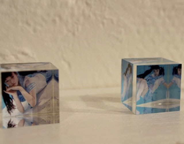 “水中×ニーソ”2人の女の子で2倍かわいい！