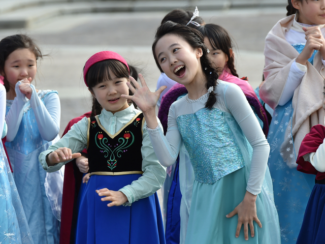 アナとエルサのウィンターグリーティング