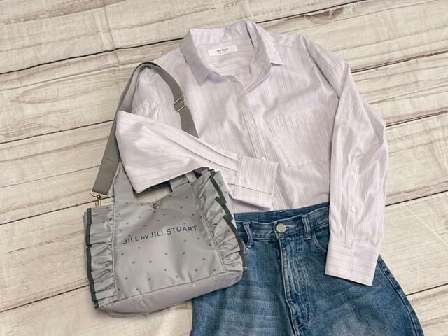 シンプルなカジュアルスタイルに合わせてもOK