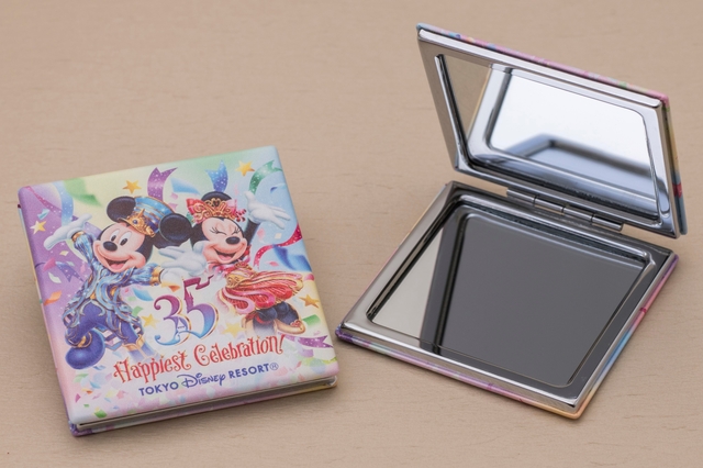 「ディズニーアンバサダーホテル」 「東京ディズニーシー・ホテルミラコスタ」 「東京ディズニーランドホテル」 東京ディズニーリゾート35周年“Happiest Celebration!” 宴会オリジナルグッズ 