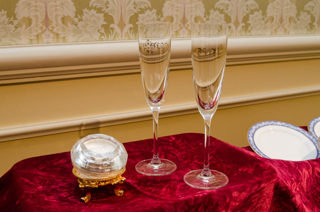 東京ディズニーランドホテル宴会場「シンデレラドリーム」でのウェディングプログラム「ディズニー・ロイヤルドリーム・ウェディング」©Disney