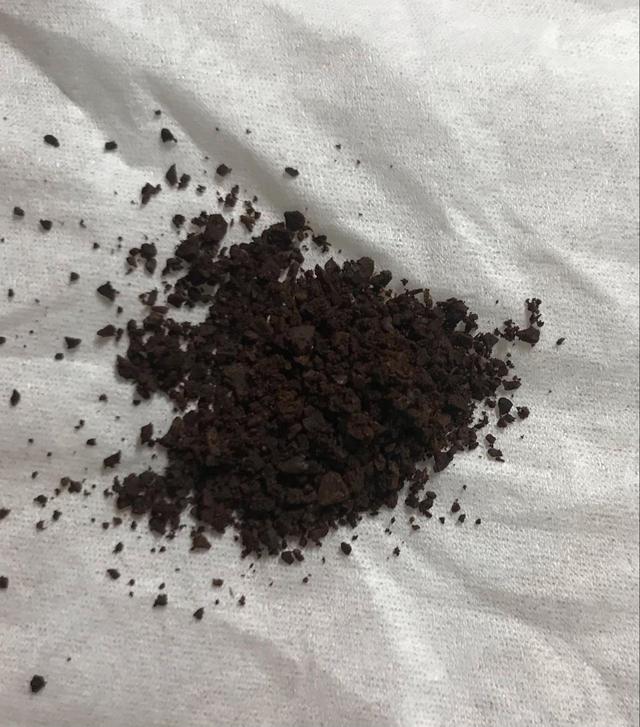 【Estela 手挽きコーヒーミル】少し粗さの残る粉になっています