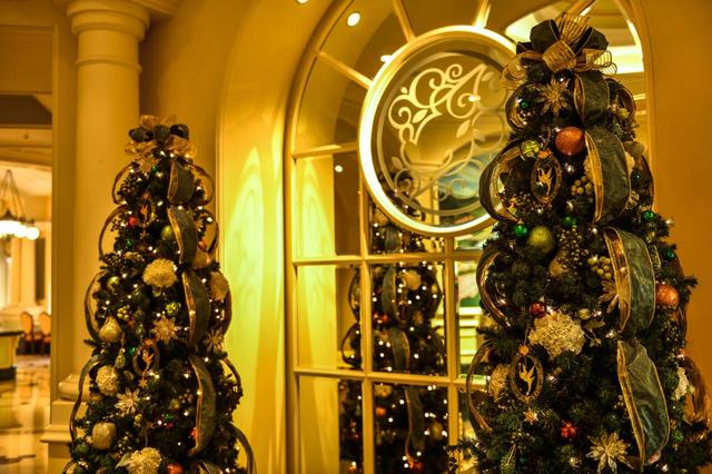 シャーウッドガーデン・レストラン　内観