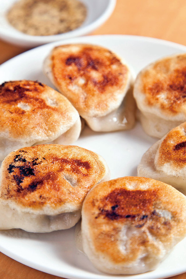 曽さんの店代々木店　焼餃子（6個） 570円