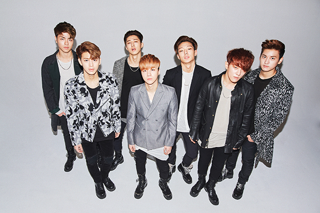 iKON　左からジュネ、ユニョン、B.I（ビーアイ）、ジナン、BOBBY（バビー）、ドンヒョク、チャヌ