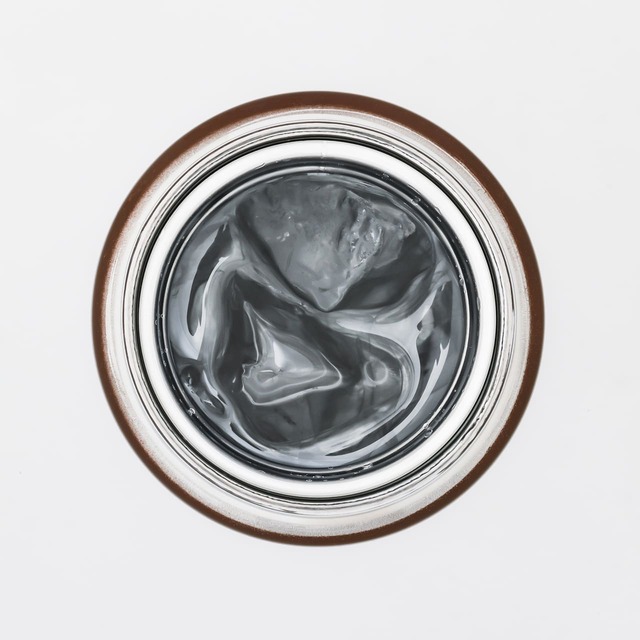 真空断熱二層構造だから、冷たいドリンクも長持ち