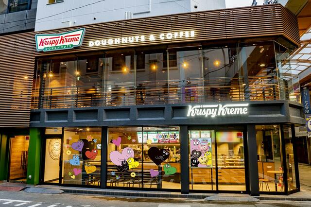 「バーバ店舗ラッピング　北心斎橋」【クリスピー・クリーム･ドーナツが「バーバパパ」とのコラボレーション第3弾を開催】