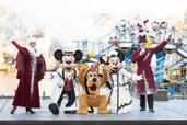 東京ディズニーシー「イッツ・クリスマスタイム!」鑑賞ガイド 抽選エリア全3ステージの登場キャラを完全解説!