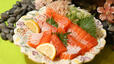 「富士山サーモンのお刺身」<期間:2026年3月1日〜5月31日>【つま恋の“春メニュー”が勢ぞろい!つま恋リゾート彩の郷で「春爛漫ピクニック気分のごちそうバイキング」開催!】