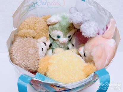 ディズニー】過去最大級！「ダッフィー特大エコバッグ」を徹底レビュー