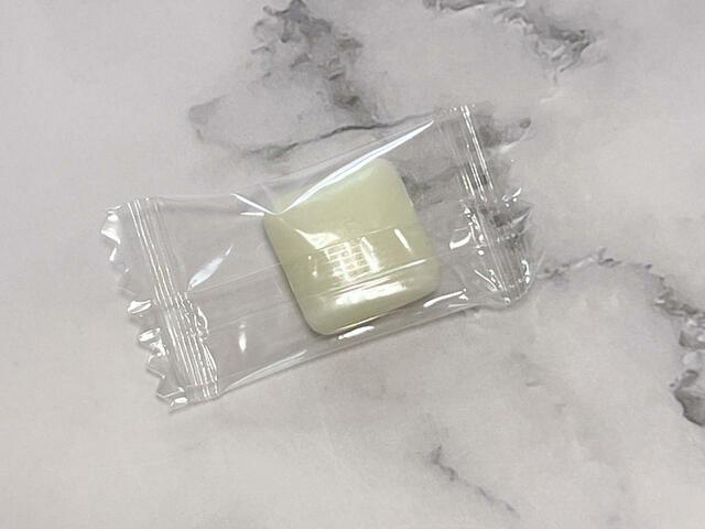 チューインガムが1つついてきます