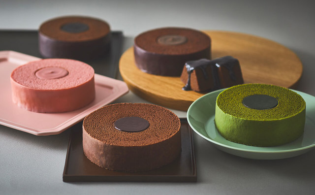 クラブハリエ　バレンタインショコラバーム　「ショコラバーム」　「ビター」「ミルクチョコ」価格 2,160円（税込）　「抹茶」　「苺」　　価格 2,376円（税込）