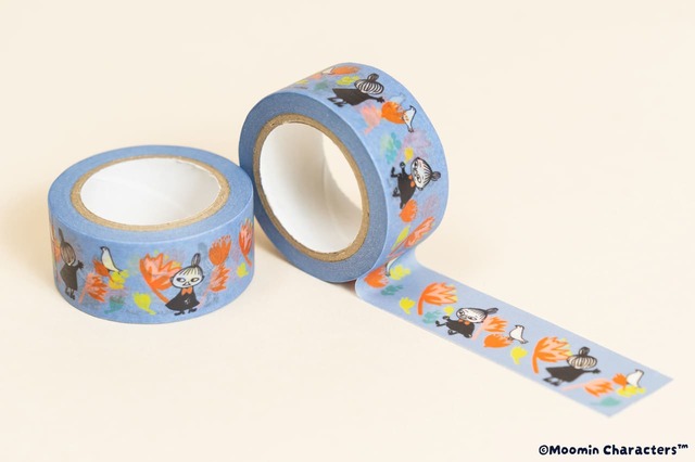 【ムーミン「リトルミイフェア」シリーズ】「マスキングテープ」385円/20mm×7m巻きで、ラッピングや手帳のデコレーションにおすすめ