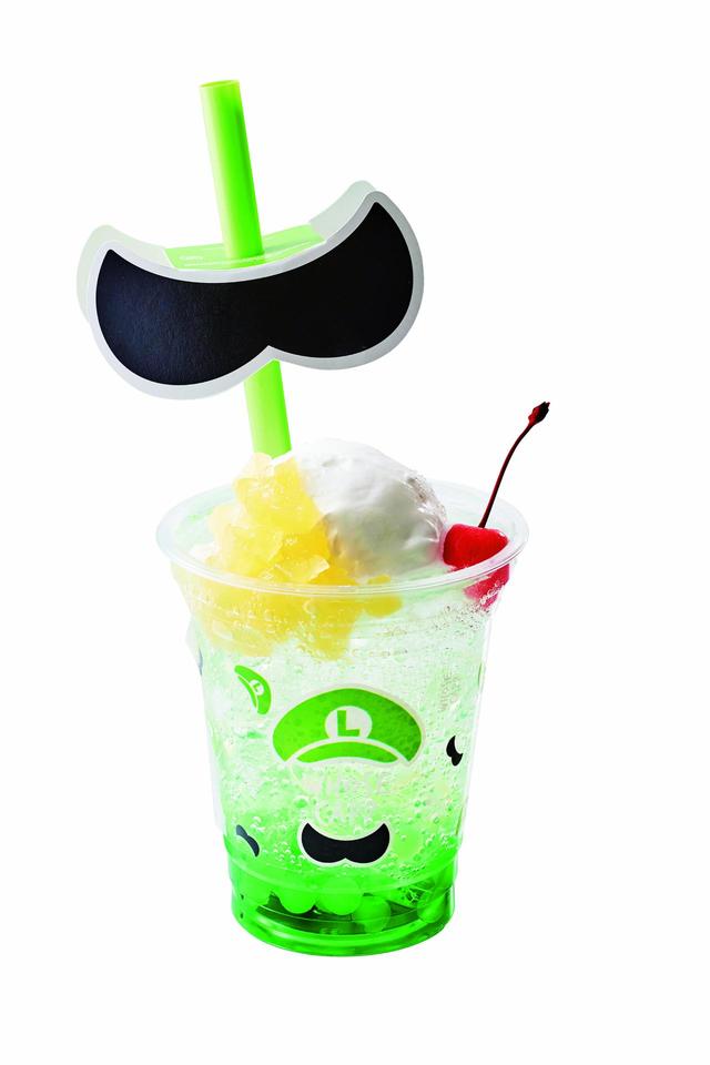 フルーツ・クリームソーダ　ルイージの青りんごクリームソーダ