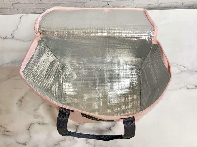 【cookpad plus（クックパッド プラス）2023年夏号】内側が保冷機能付きのアルミ仕様になっています！