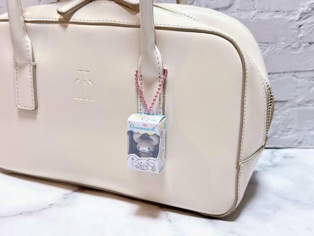 【サンリオキャラクターズ チョコボックス ボックスフィギュアコレクション】バッグにつけてみました。かわいい！