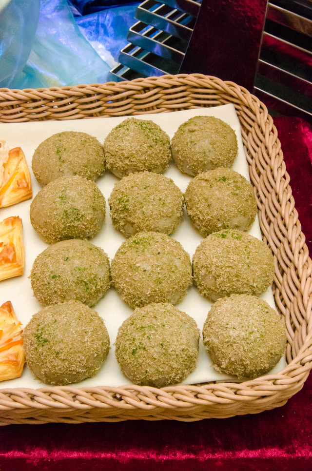 「シャーウッドガーデン・レストラン」ディナーブッフェ とろろ昆布ロール｜東京ディズニーランドホテル 2016年「アナとエルサのフローズンファンタジー」