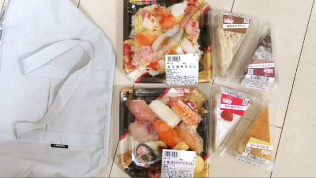 【山崎実業 tower スーパー・コンビニ弁当がそのまま入る 洗えるお弁当バッグ】どちらもまったく崩れていませんでした！